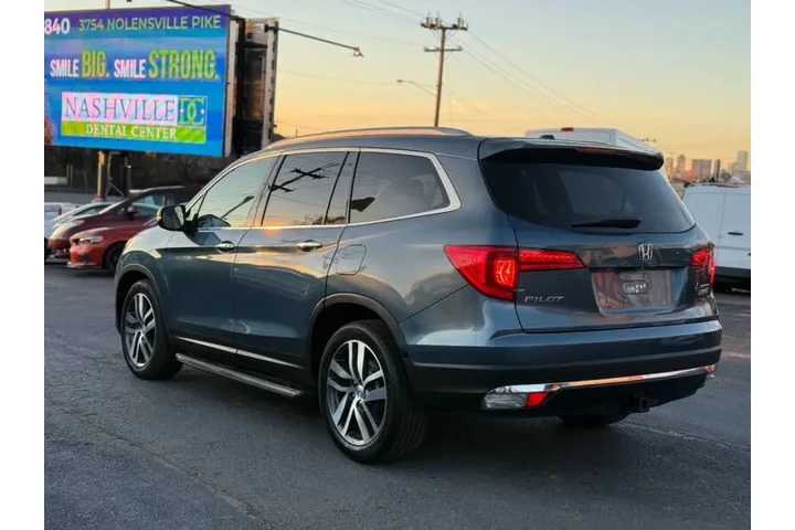 $15995 : 2016 Pilot Touring image 8
