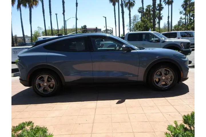 $25480 : Ford Mustang Mach-E 2023 AWD image 5