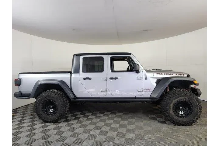 $35948 : Jeep Gladiator 2020 4x4 Laun image 8