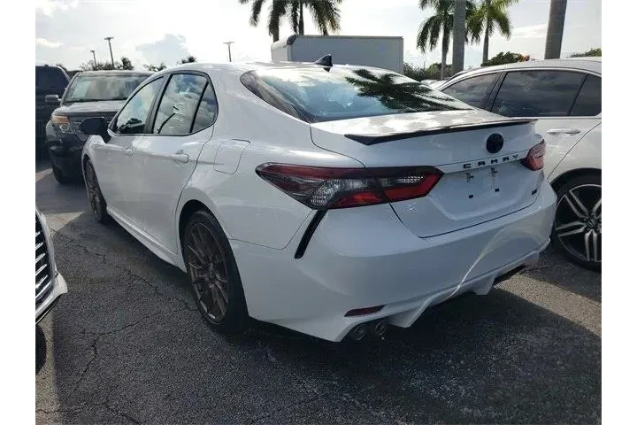 $25990 : Toyota Camry Hybrid 2023 SE image 4
