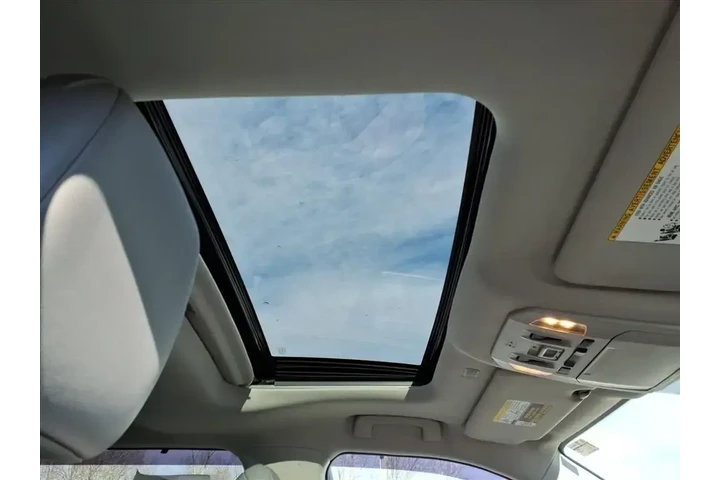 $35569 : Toyota Highlander 2022 AWD X image 7