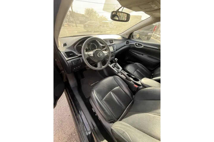 $9995 : 2017 Sentra SR image 9