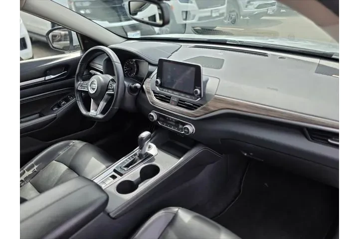 $16500 : Nissan Altima 2019 2.5 SL 4d image 9