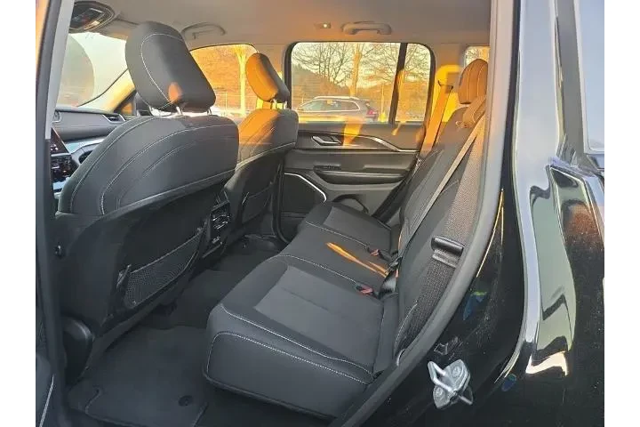 $20180 : Jeep Grand Cherokee 2022 4x2 image 4