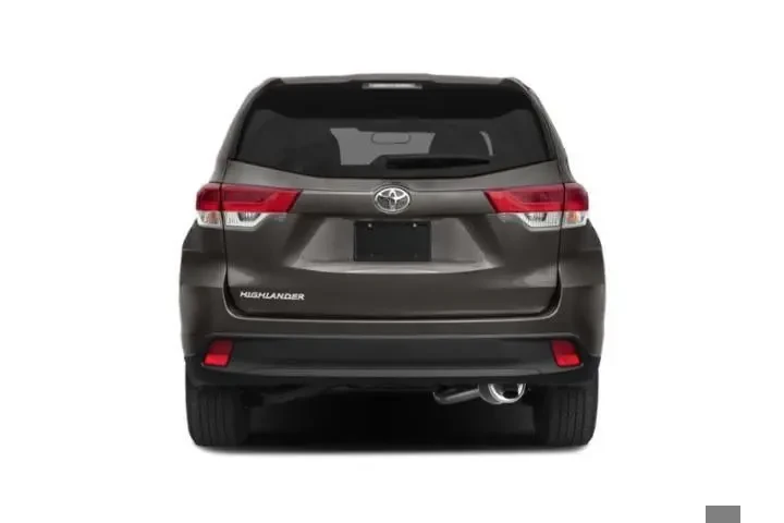 $13981 : Toyota Highlander 2019 LE 4d image 5