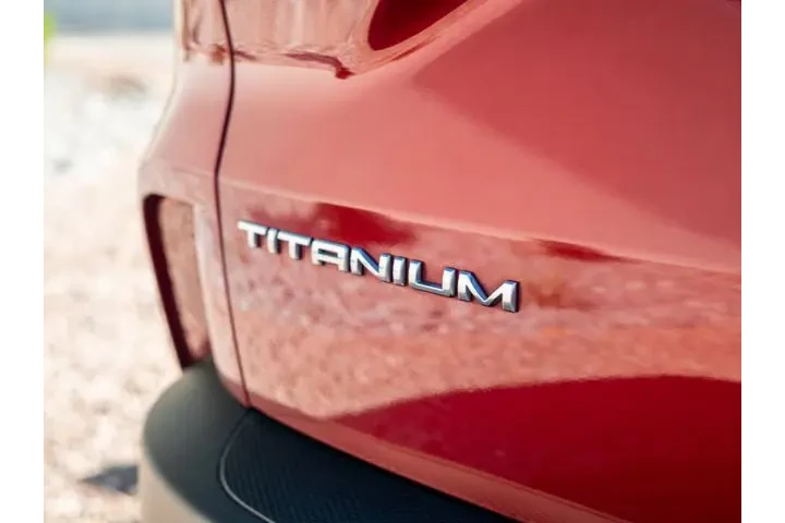 $18425 : 2020 Escape Hybrid Titanium image 7