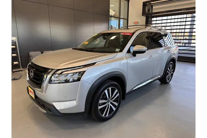 $34995 : Nissan Pathfinder 2024 AWD P image 1
