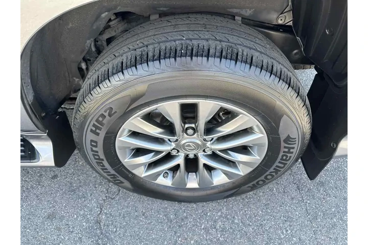 $26495 : 2017 GX 460 Luxury 4WD image 5