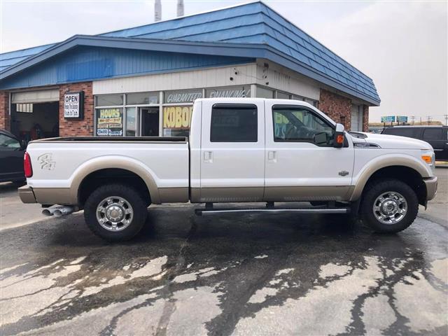 $37900 : 2012 FORD F250 SUPER DUTY CRE image 2