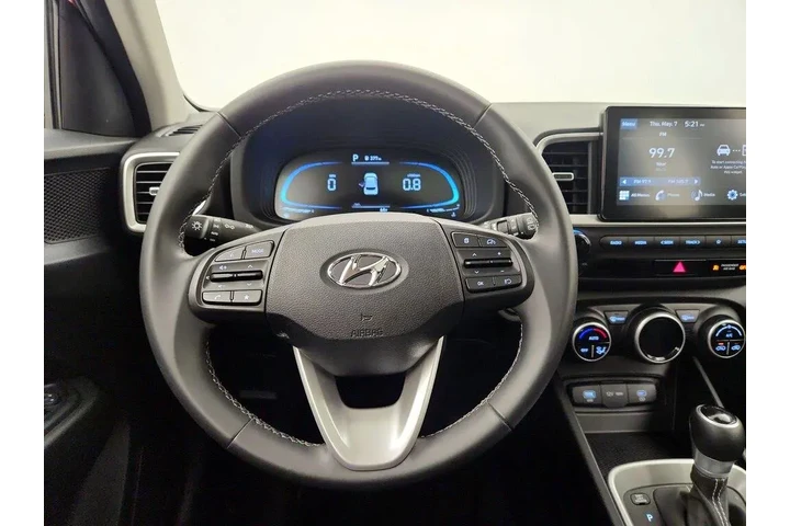 $20998 : Hyundai VENUE 2025 SEL 4dr C image 10