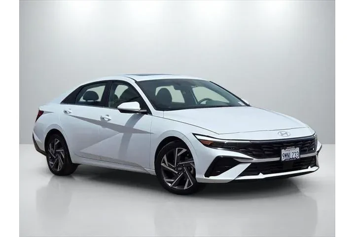 $21855 : Hyundai ELANTRA 2024 SEL 4dr image 1