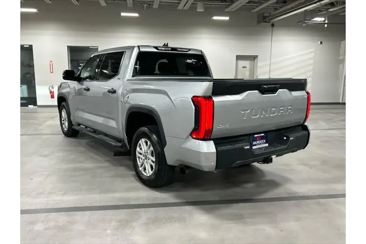 $39515 : Toyota Tundra 2022 4x4 SR5 4 image 4