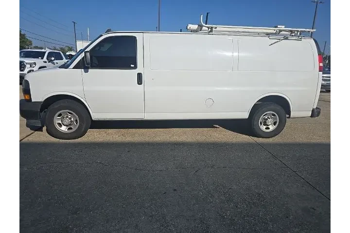 $21980 : Chevrolet Express 2018 2500 image 5