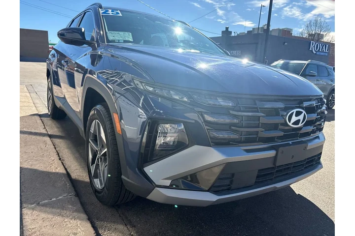 $22995 : 2025 Tucson SEL image 2