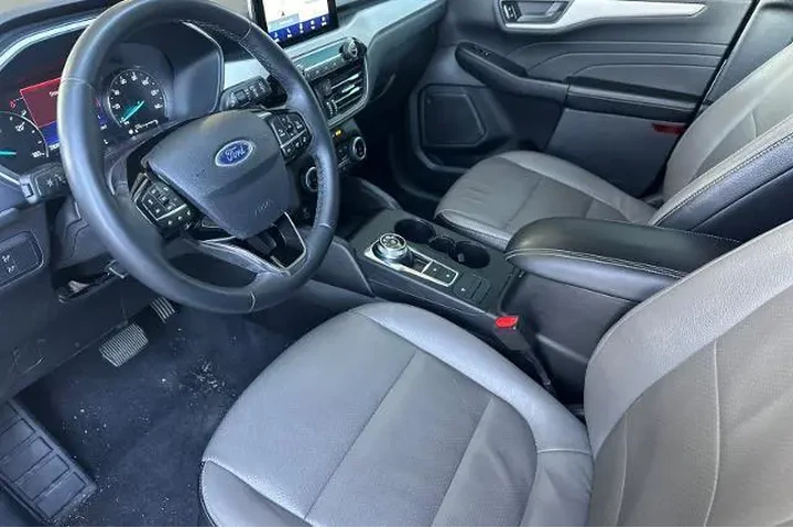 $19495 : Ford Escape Hybrid 2022 SE 4 image 6