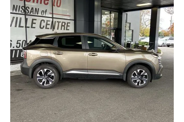 Nissan Kicks 2025 AWD SV 4dr image 4