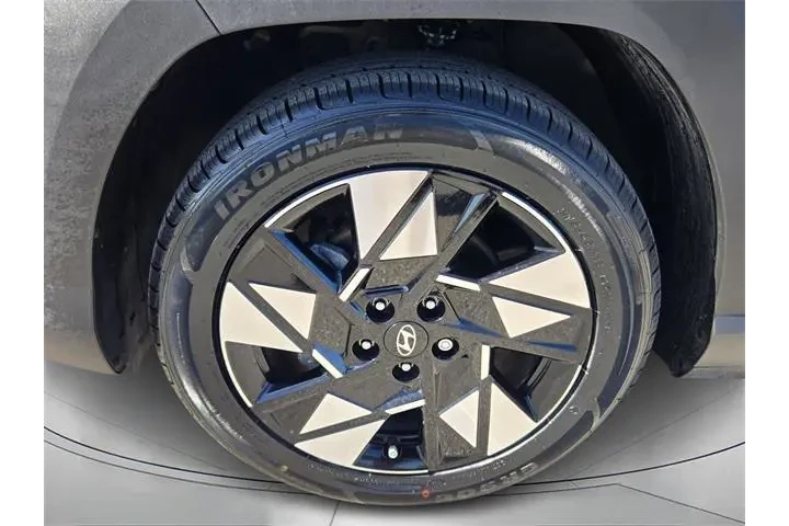 $18399 : Hyundai KONA 2024 SEL 4dr Cr image 9