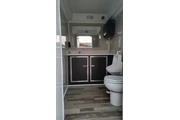 Baño portátiles con AC thumbnail
