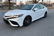 $19900 : 2021 Camry Hybrid SE thumbnail