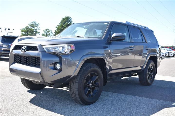 2016 4Runner SR5 Premium image 1