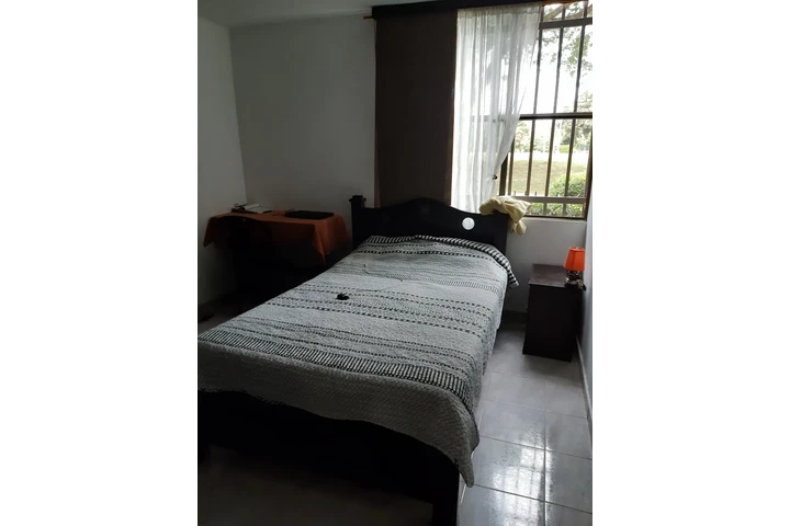$600000 : HABITACION LINDA image 3