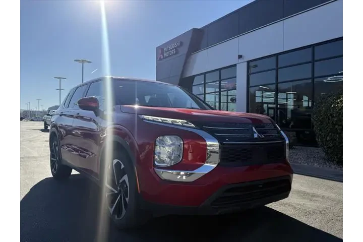 $18995 : Mitsubishi Outlander 2022 AW image 1