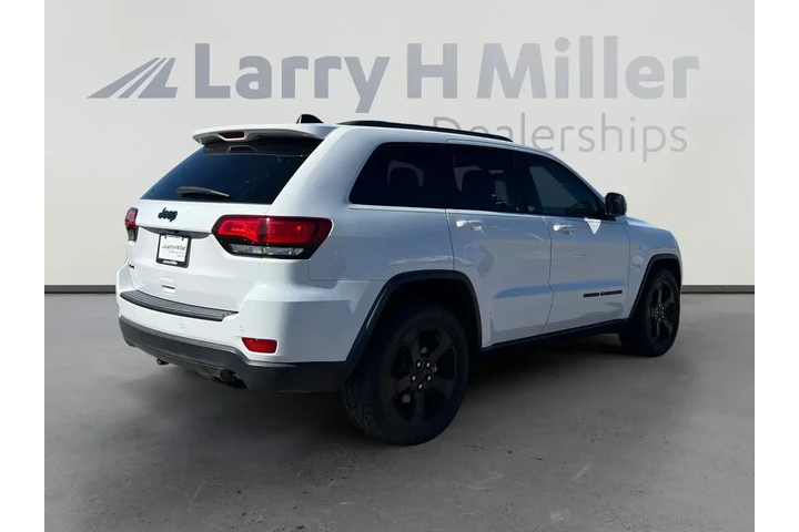 Jeep Grand Cherokee 2018 4x4 image 5