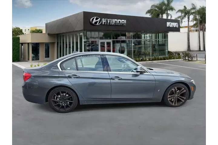 $14995 : BMW 3 Series 2018 330e iPerf image 2