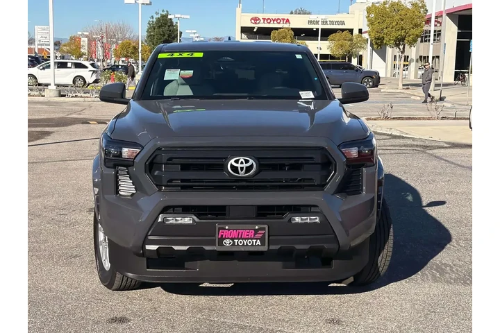 $37420 : Toyota Tacoma 2025 4x4 SR5 4 image 2