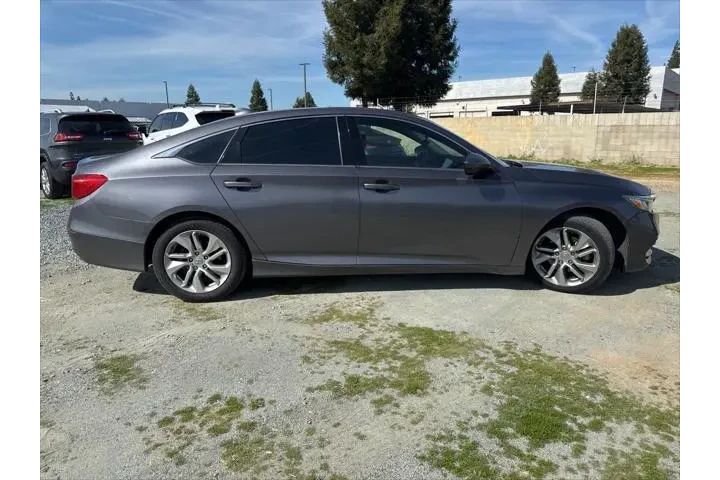 $13277 : Honda Accord 2018 LX 4dr Sed image 4