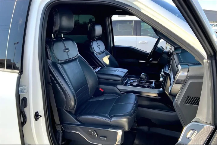 $39757 : Ford F-150 2023 4x4 Platinum image 9