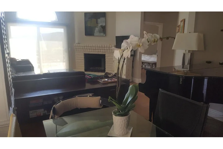 $1850 : Southern exposure with 3 bed 2 image 6