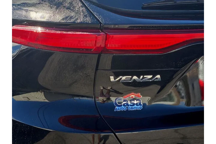 $30800 : Toyota Venza 2022 AWD XLE 4d image 9