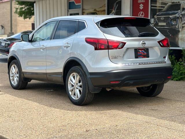 $13999 : 2018 Rogue Sport S image 6