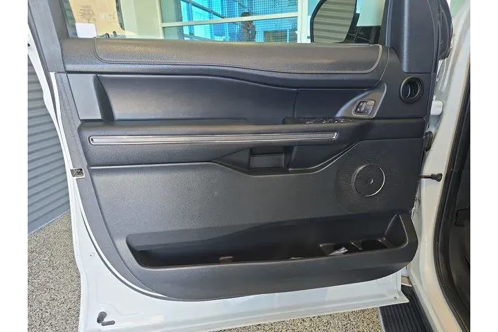 $38999 : Ford Expedition 2022 4x2 XLT image 5