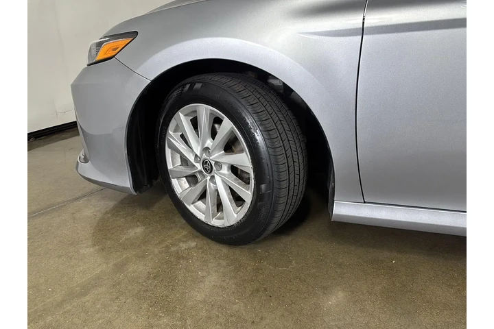 $27605 : 2022 Camry LE image 5