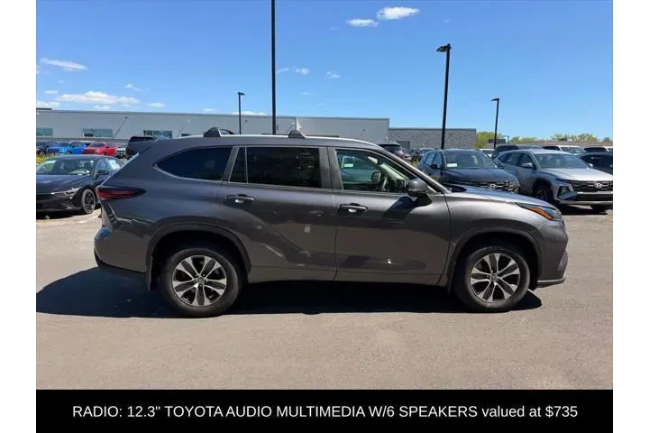 $39900 : Toyota Highlander 2024 AWD X image 3