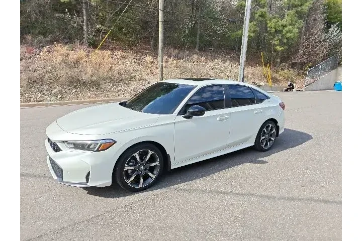 $29990 : Honda Civic Hybrid 2025 Spor image 6