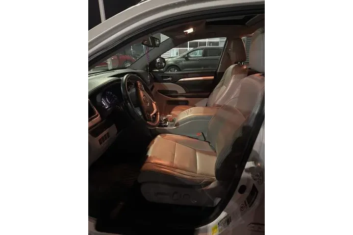 $20162 : Toyota Highlander 2016 AWD X image 9