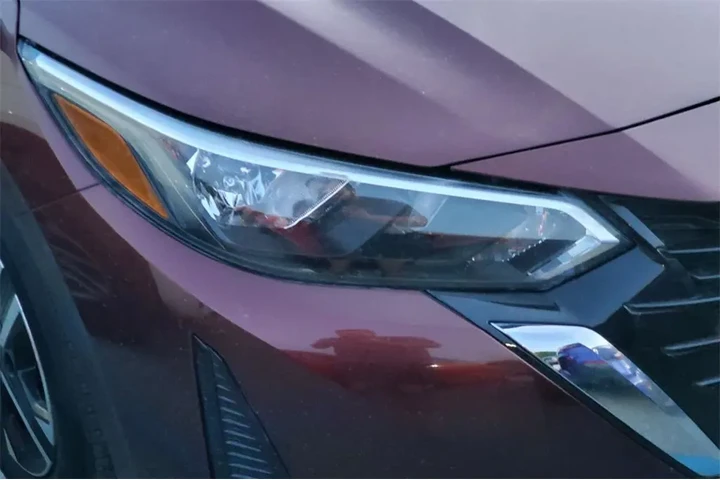 $21595 : Nissan Sentra 2025 SV 4dr Se image 2