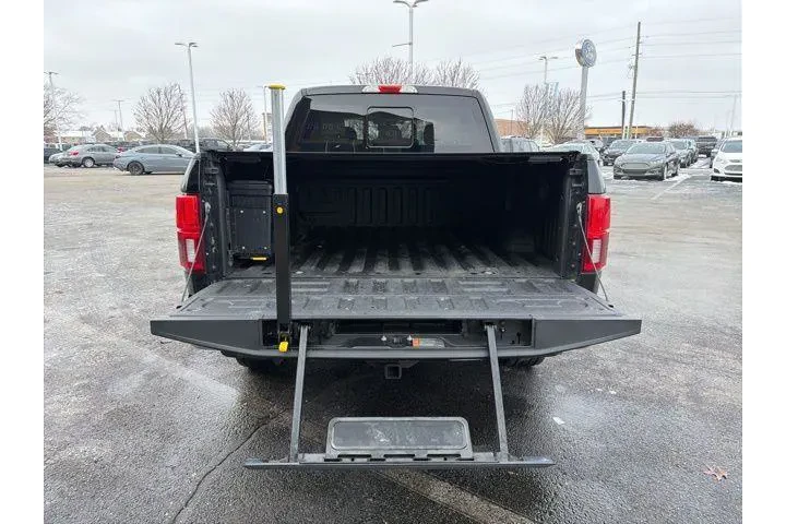 $31995 : Ford F-150 2018 4x4 Lariat 4 image 10