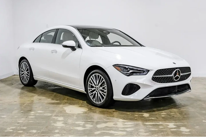 $37990 : 2025 CLA 250 4MATIC Coupe image 8