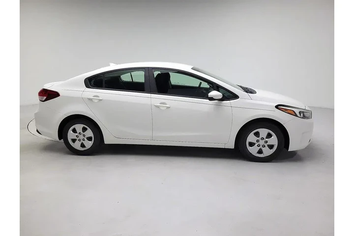 $12599 : Kia Forte 2018 LX 4dr Sedan image 4