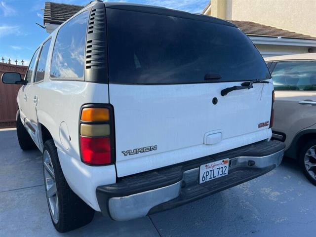 $6200 : 2006 GMC Yukon SL image 4