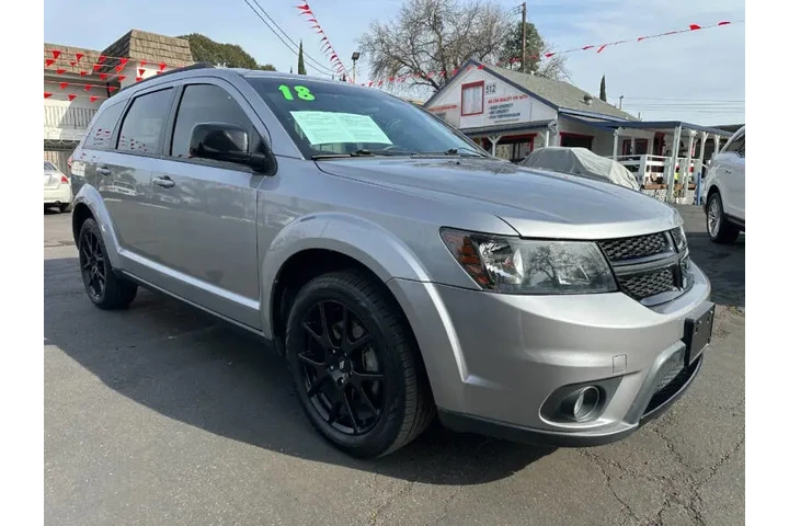 2018 Journey SXT image 4