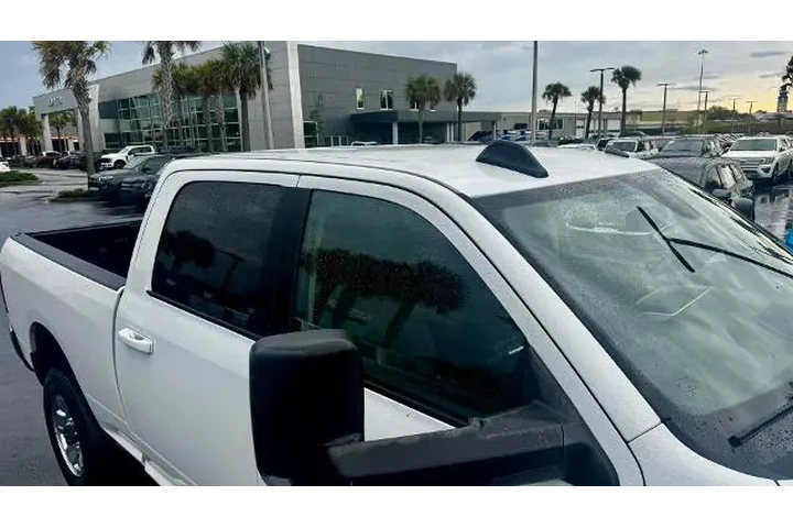 $29290 : Ram 2500 2020 4x4 Big Horn 4 image 6