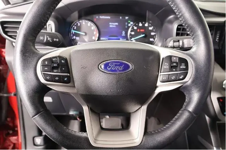 $26205 : Ford Explorer 2022 XLT 4dr S image 3