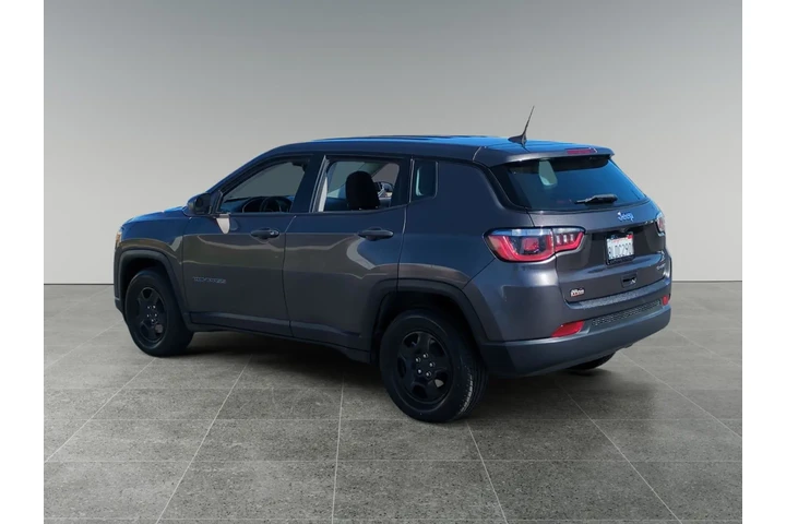 Jeep Compass 2019 Sport 4dr image 3