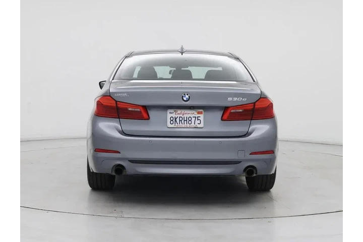 $21998 : BMW 5 Series 2019 530e iPerf image 6