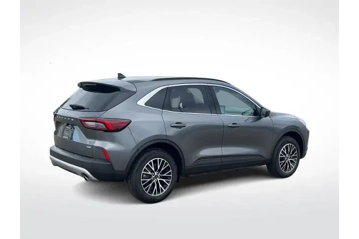 $27590 : Ford Escape Plug-In Hybrid 2 image 8